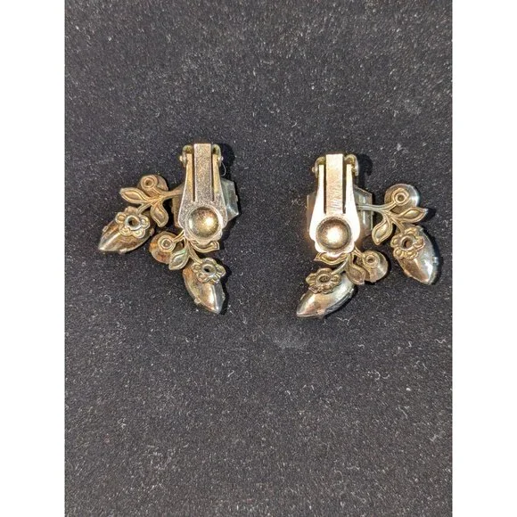 Vintage 1950s Rhinestone Floral Clip-On Earrings - Picture 5 of 6
